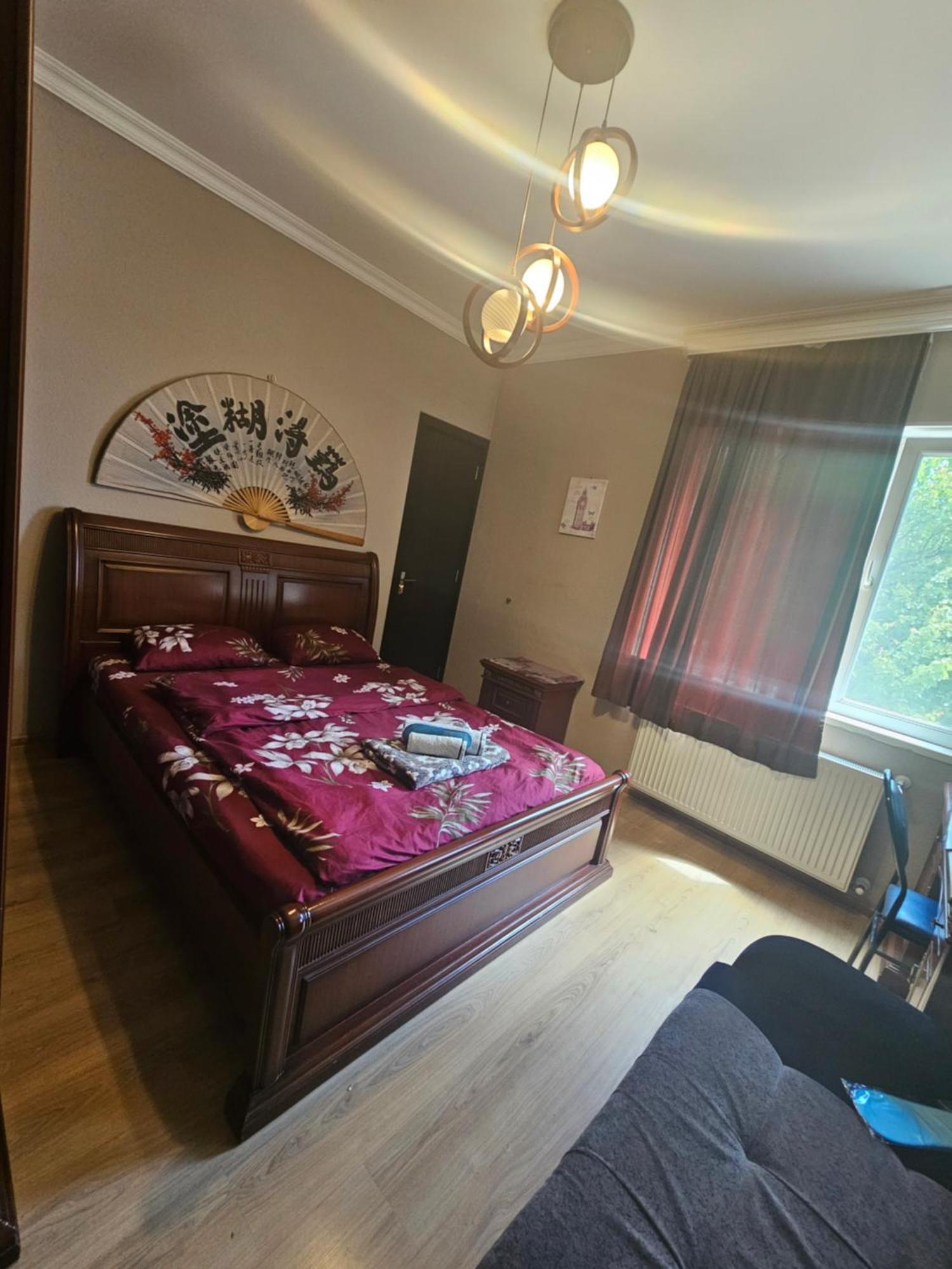 Guesthouse Different Tiflis Exterior foto